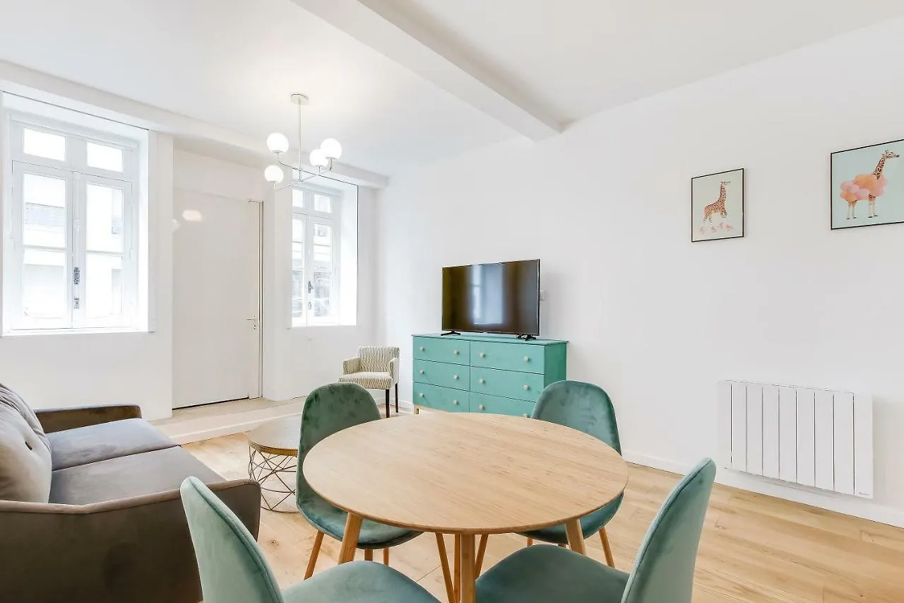 Pick A Flat'S Apartment In Saint Germain - Rue Vaneau Paris France