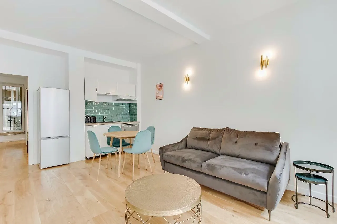 Pick A Flat'S Apartment In Saint Germain - Rue Vaneau Paris France